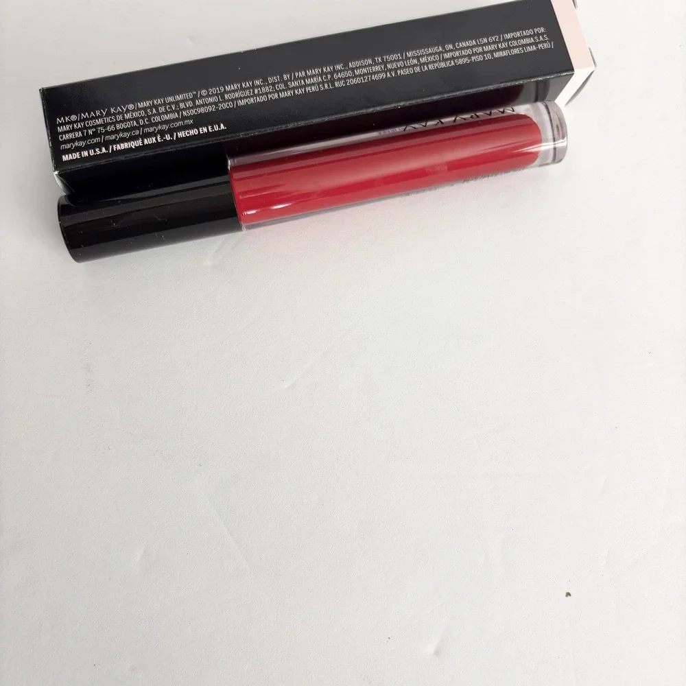 New‎ In Box Mary Kay Unlimited Lip Gloss Iconic Red 153475